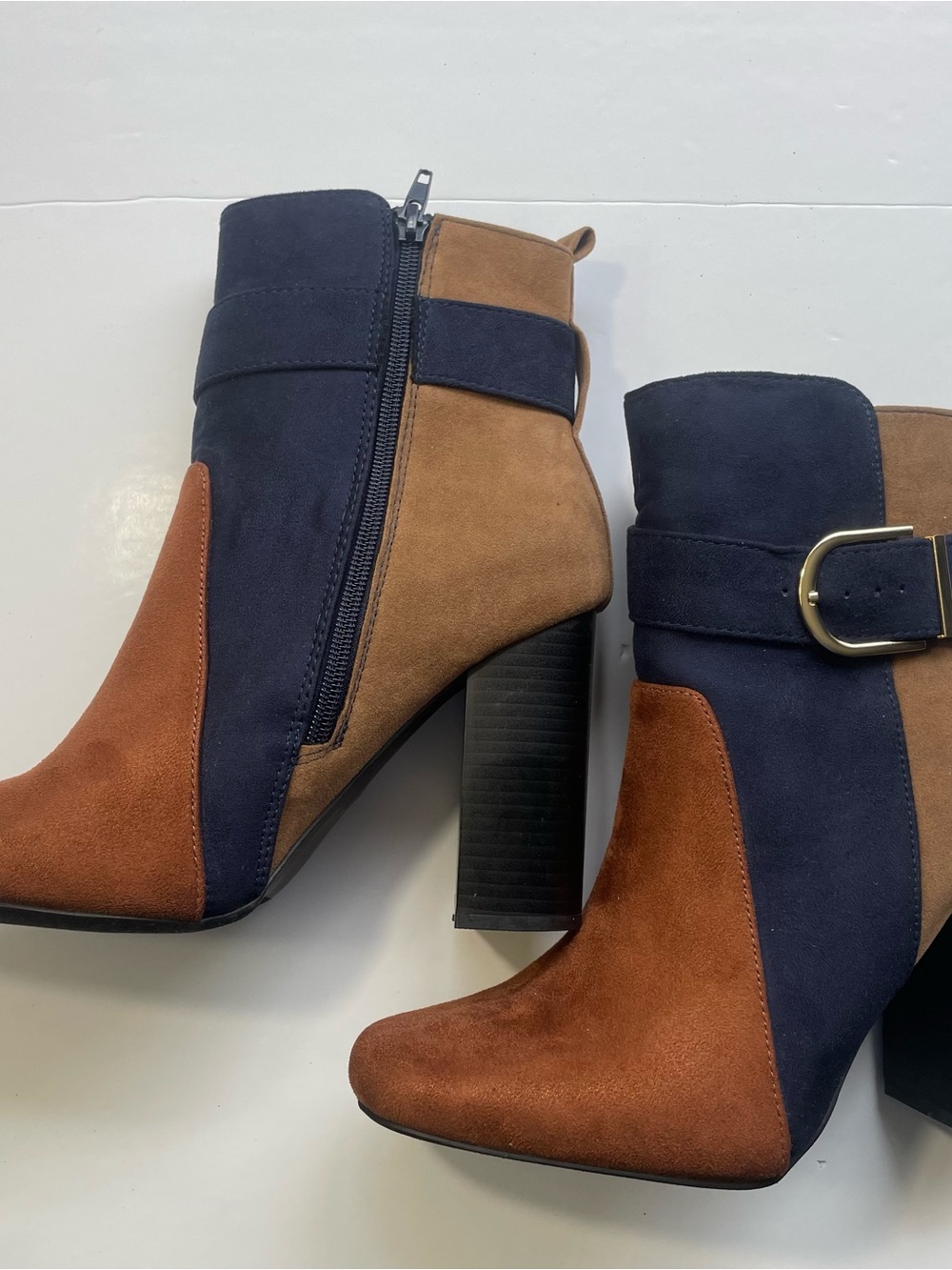 JustFab Joplin Colorblock Ankle Boots Retro 70s Block Heel Booties 8.5 WW Wide